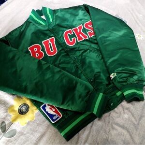 Vintage Starter Milwaukee Bucks NBA Green Red Satin Bomber Jacket Mens L